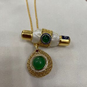 両面使える立派な上質瑪瑙ペンダント、しかも開けられる、好きな香りも入れられる、指輪も丁寧手作りです、絶対損をさせないセット宝石です