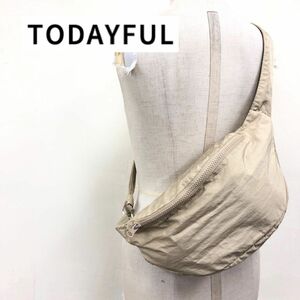 M2051-K◆TODAYFUL トゥデイフル ショルダーバッグ◆ベージュ 薄手 ユニセックス カジュアル ジップ シンプル 無地 使い勝手良い