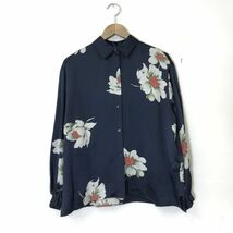 A98-N◆ Vince ヴィンス シルクシャツブラウス 長袖 身幅広め ゆったり レディース ◆ sizeS ネイビー マルチ 花柄 絹_画像2