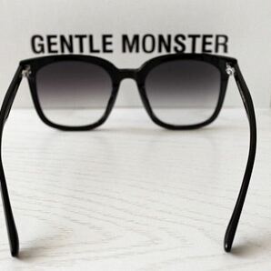 Gentle Monster ジェントルモンスター FRIDA フリーダ サングラス メガネ 韓国 KPOP ブラック 黒色 グラデーションカラー の画像2