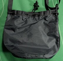 □ブリーフィング リップストップナイロン/メッシュ素材 巾着型バッグ DUAL DRAWSTRING SHOULDER MESH ブラック 美品!!!□_画像3