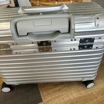 RIMOWA パイロット 機内持ち込み _画像6