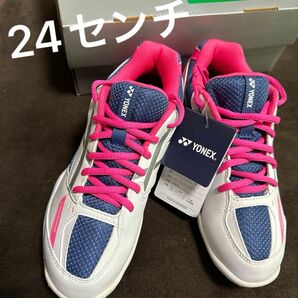 新品【SHB670(062) 24】YONEX(ヨネックス) バドミントンシューズ 24センチ　パワークッション　ピンク