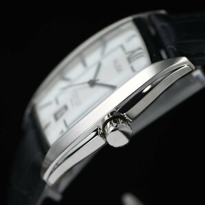 新品1円 逆輸入セイコーALBA 知的で気品あるトノー型ケース＆ローマ数字 ホワイトフェイス 50m防水 本革ベルト メンズ日本未発売 腕時計の画像7