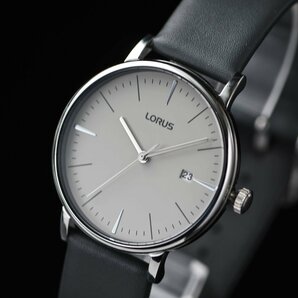 新品1円 セイコーLORUS シンプルで視認性高い王道のデザイン 薄さ8ミリ 品のあるグレーフェイス 50m防水 逆輸入 メンズ 日本未発売 SEIKOの画像3