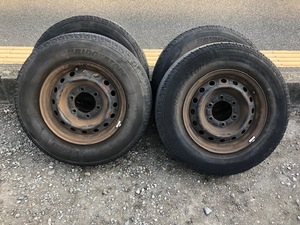 【引取り手渡し可】BRIDGESTONE V600　純正ホールセット　ハイエース200　195/80R15 107/105