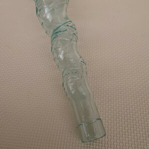 ガラス瓶 花瓶 花器 オブジェ 置物 一輪挿し インテリア 飾り ディスプレイ ガラス製 捻れ ねじれ レトロ ヴィンテージ フラワーベースの画像6