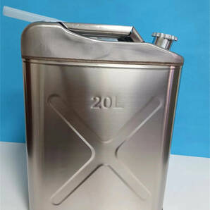 20L 縦型 軽油桶 灯油ガソリン タンク灯油缶携行缶 ステンレス鋼  シルバーの画像2