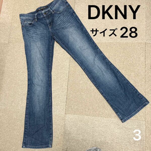 DKNY ジーンズ デニムパンツ ジーパン ストレッチ デニム　ダナキャラン　ダナキャランニューヨーク