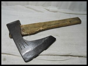 26 ヨキ 斧 鉞 手斧 薪割り 当時物 古い斧 古道具 昭和レトロ 中古 AXE Hatchet used junk retrospective showaretro