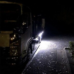 24V トラック ホワイト COB タイヤ灯 LED サイドマーカー ランプ 作業灯 路肩灯 LEDダウンライト 防水 S25 40パネル 連結 40コマ CBD01の画像2