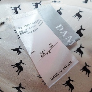 ◆DAMA collection ダーマコレクション／日本製 鹿柄プリント模様入り デザインブラウス プルオーバー／ブラック×ベージュ／サイズ7Rの画像5