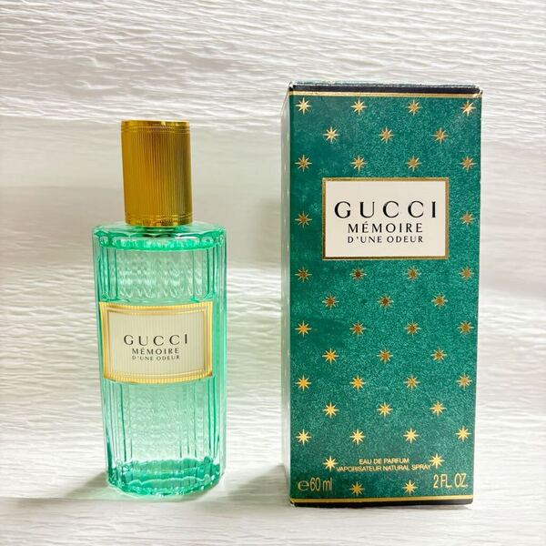 匿名配送 送料無料 GUCCI Memoire d’une Odeur グッチ メモワール デュヌ オドゥール 60ml 香水 カモミール ムスク フローラル グリーン
