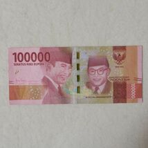 インドネシア　１０万ルピア紙幣　２０１６年/２０２０年_画像1