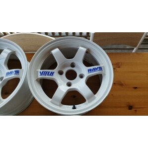 TE37 RAYS VOLK RACING PCD１０８ ６．５J ＋１５ １４インチ 白 ４本 程度良好の画像4