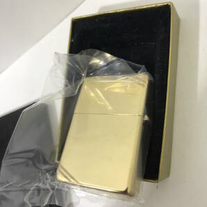 未使用 【Zippo】 SOLID BRASS AMERICAN CLASSIC USジッポー ゴールド ライター【1997年製】デッドストック ビンテージ Vintageの画像2