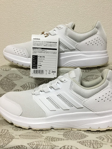 ◎新品？送料込◆24.0 アディダス adidas スニーカー 白 07 0414