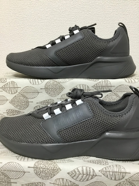 ◆美品 送料込◆25.5 プーマ PUMA スニーカー グレー 05◆0330