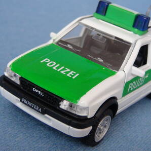 【希少】1990年代古い独GAMAガマ1/43オペル・フロンテラ4WD/いすず初代ミュー・ウィザードSUV・POLIZEIドイツポリスカー美品/箱付の画像3