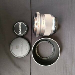 美品 OM SYSTEM M.ZUIKO DIGITAL 45mm F1.8 OLYMPUS オリンパス 2024年10月までカメラのキタムラ保証あり