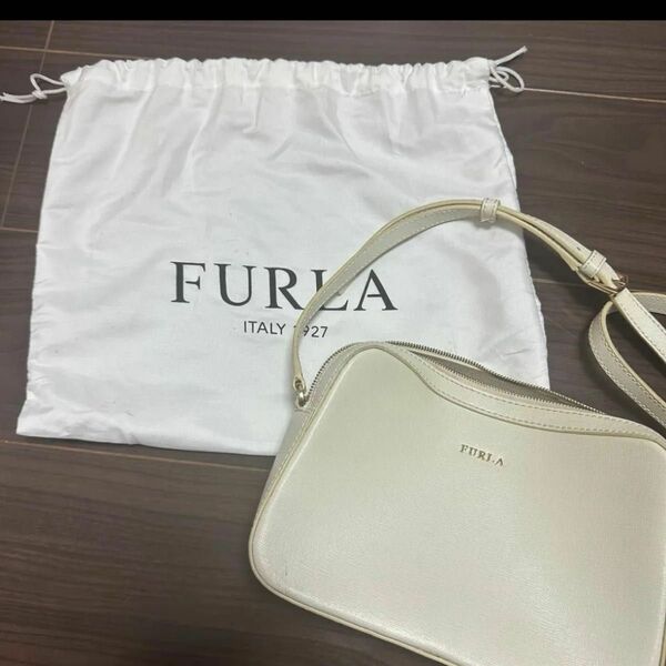 ★中古美品★FURLA ショルダーバッグ LILLI CROSSBODY 