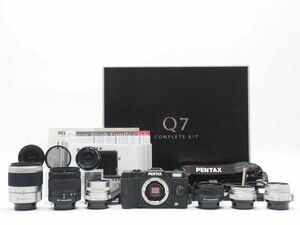 ペンタックス Pentax Q7 12.4MP Digital Camera Black 7 Lenses 元箱[新品同様] #Z1089A