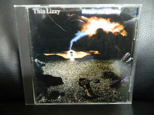 (34)　 THIN LIZZY　　/ THUNDER AND LIGHTNING 　日本盤　 　 ジャケ、日本語解説 経年の汚れあり