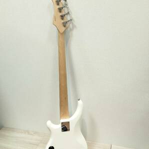 【B14344AK】美品 FERNANDES FRB-45M ベース 白 2009 SW チューナー lgt-2000 ソフトケース ピック等 付属品付き の画像3