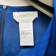 E011-H28-174 MAXMARA マックスマーラ ドレス パーティー ノースリーブ 青 サイズ38 結婚式 発表会 肩幅約33×着丈約102cm _画像2