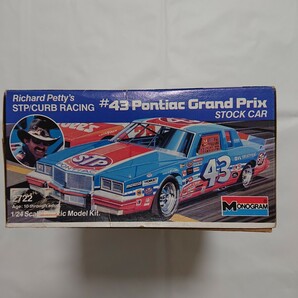 モノグラム 1/24 #43 Pontiac Grand Prix Richard Petty's STP/CURB RACING の画像3