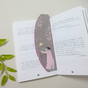 ハンドメイド〈読書のお供に♪〉布製のしおり/２枚セット①  の画像2