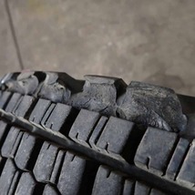 特価 冬 1本のみ 会社宛 送料無料 245/80R17.5 133/131 LT ブリヂストン W900 地山 深溝 中型トラック各種 増トン 4t車 発泡ゴム NO,E9308_画像4