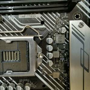 ASRock Z590 STEEL LEGEND/ATXマザーボード/(LGA1200)INTEL10・11世代CPU対応/PCパーツ DIY 修理材料★動作未確認・ジャンク★現状渡しの画像3