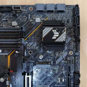 ASUS TUF GAMING B560M-PLUS DDR4/ATXマザーボード/(LGA1200)INTEL10・11世代CPU対応/PCパーツ DIY 修理材料★動作未確認・ジャンクの画像3