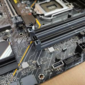 ASUS TUF GAMING B560M-PLUS DDR4/ATXマザーボード/(LGA1200)INTEL10・11世代CPU対応/PCパーツ DIY 修理材料★動作未確認・ジャンクの画像9