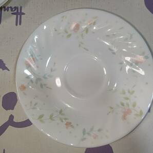 □CORELLE/カップ＆ソーサー 花柄 2客＋αセット【USED】の画像2