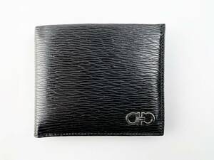 未使用　美品　フェラガモ FERRAGAMO REVIVAL GANC 66-A065 二つ折り財布 小銭入れ付き ブラック メンズ　ガンチーニ　ロゴ