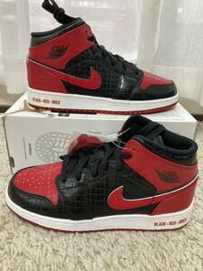 Nike GS Air Jordan 1 Mid Bredナイキ GS エアジョーダン1 ミッド ブレッド 24cm