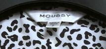 レディース★MOUSSY★半袖ブラウス　F 白地黒アニマル柄　中古品_画像3