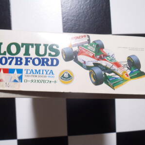 定形外可 未組立 1/20 タミヤ TAMIYA ロータス 107B フォード No.38 箱 へこみ 褪せ 擦れ LOTUS FORD の画像6