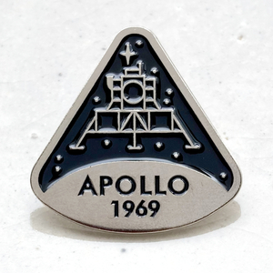 アポロ　APOLLO　11号　1969年　月面着陸　Moon　スペース◆ピンバッジ　ピンズ　バッチ　ブローチ◆SF　NASA　宇宙　地球　アルテミス計画