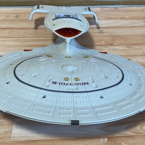 ②スターシップ エンタープライズ NCC-1701-D 「スター・トレック ジェネレーションズ」 の画像3