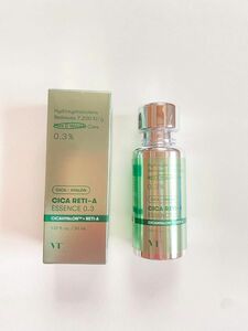 美品　VT シカレチa 0.3 CICA RETI-A エッセンスpore&wrinkle care 韓国コスメ