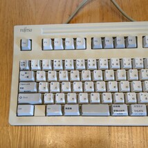 富士通 FUJITSU キーボード FMV-KB312　中古　ジャンク　希少品_画像2