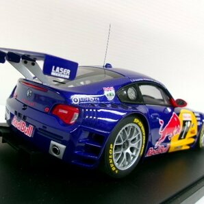 オートアート 1/18 BMW Z4 クーペ #1 Red Bull シルバーストーン 2007 (1224-702)の画像2