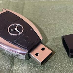 格安!! 99円スタート!! 激レア Mercedes-Benz メルセデス・ベンツ オリジナル USBフラッシュメモリー 512MBの画像4