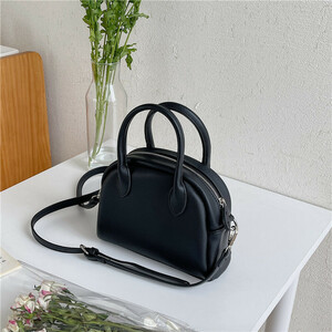 * black * shoulder bag bag diagonal .. shoulder .. stylish bag5136 shoulder bag lady's diagonal .. adult handbag 