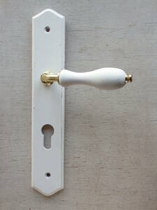 フランスアンティーク ドアノブ 木製 白 ドアプレート付き ドアレバー ビンテージ 蚤の市 建具 ブロカント 北欧 ヴィンテージ