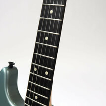 EVH 5150 Series Standard Ebony Fingerboard Ice Blue Metallic エレキギター アウトレット_画像3