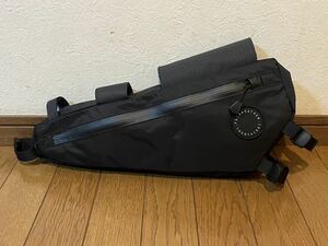 中古】FAIRWEATHER(フェアウェザー) frame bag half (ブラック) フレームバッグハーフ ★BLUE LUG SURLY★グラベルロード MTB ロードバイク